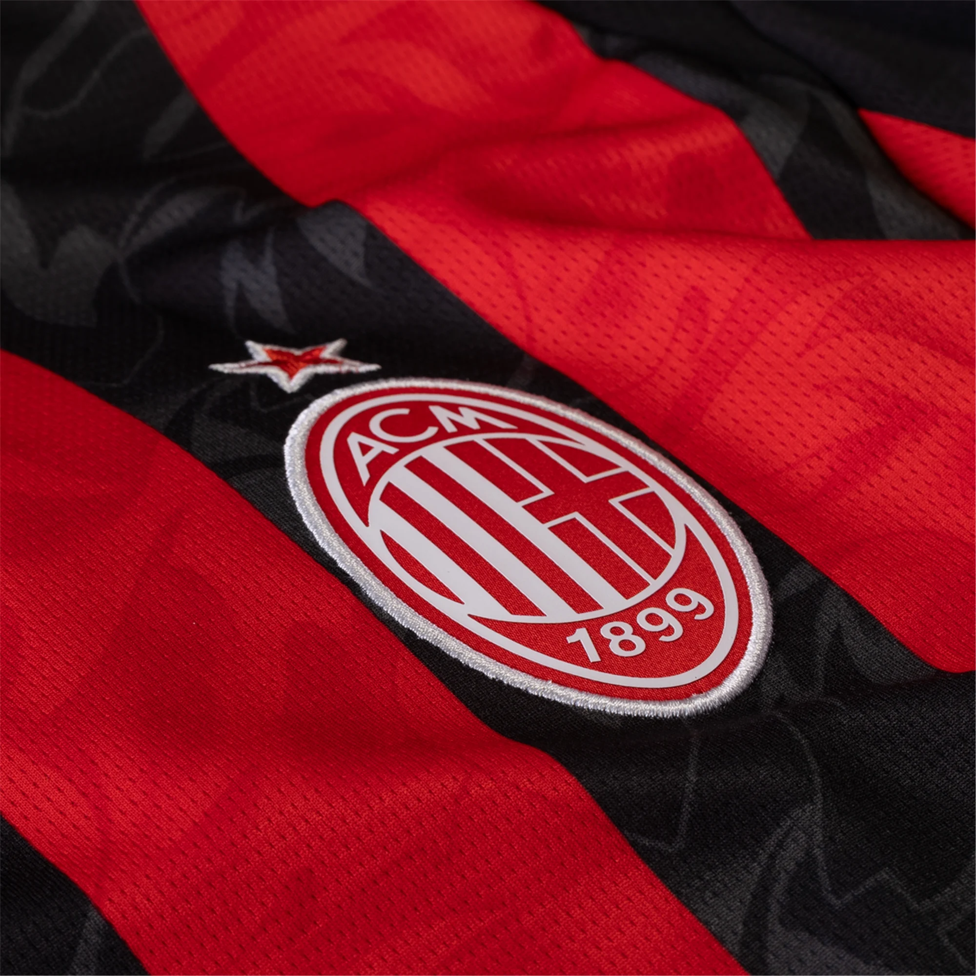 Puma AC Milan Long Sleeve Home Jersey w/ Champions League Patches 25/26 (Red/Black)