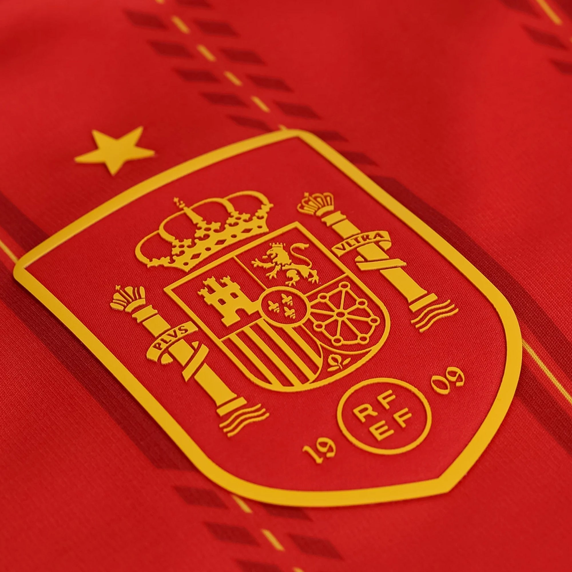 adidas Men's Remiro Spain World Cup Home Jersey 2026 (Vivid Red)